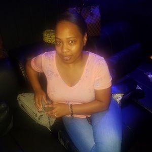 Meet your Posher, Monica